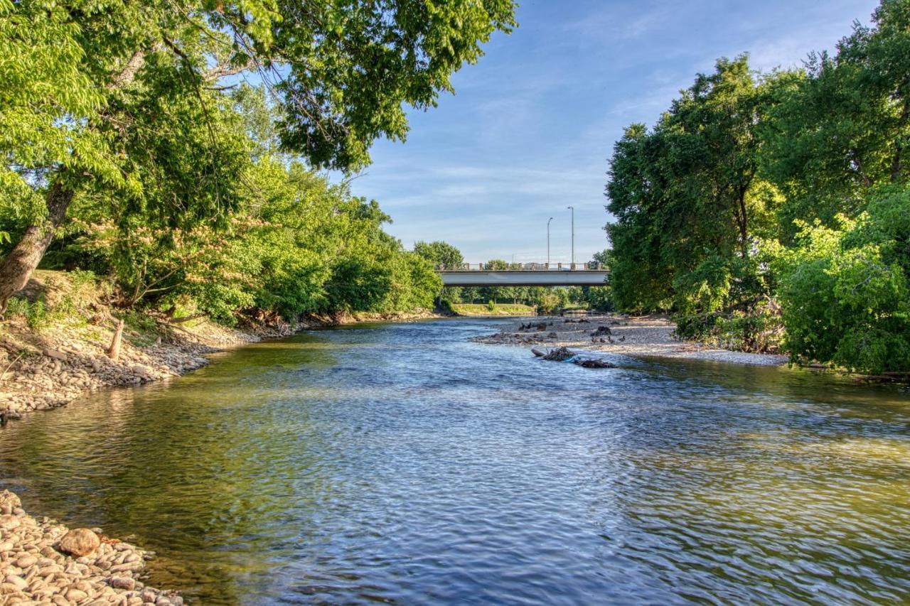 Fantastic Location! River And Mountain Views 2Br/2Ba Sleeps 6 Pigeon Forge Extérieur photo